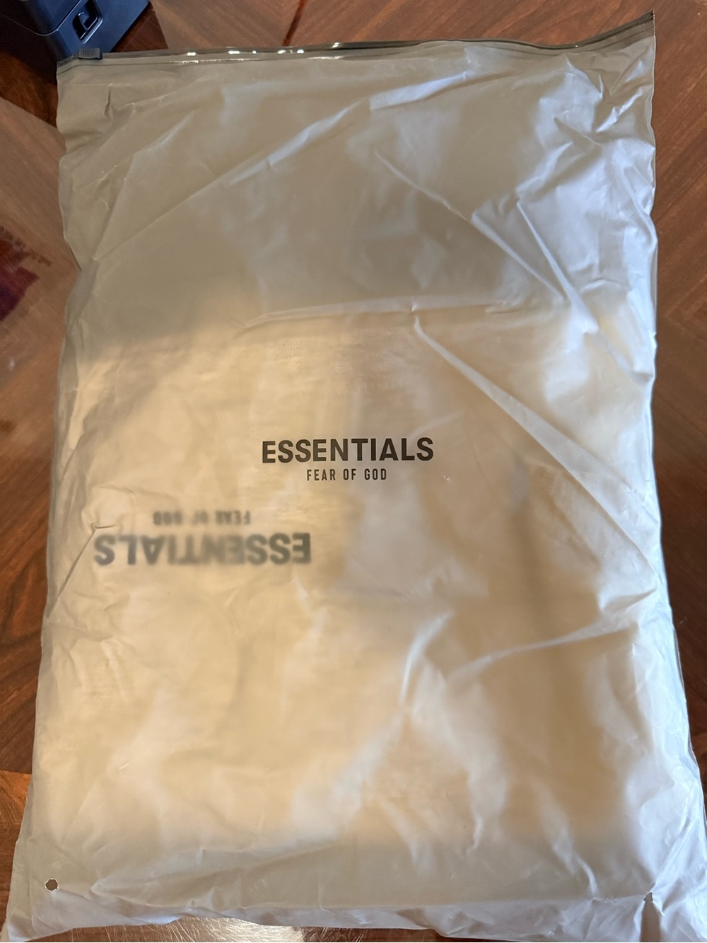 Essentials Men Shorts - Cream